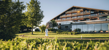 LI_Imageshooting_Mai26_TatjanaVogt_Garten_Hotel_733_bearb-ohneRico_1400x650px